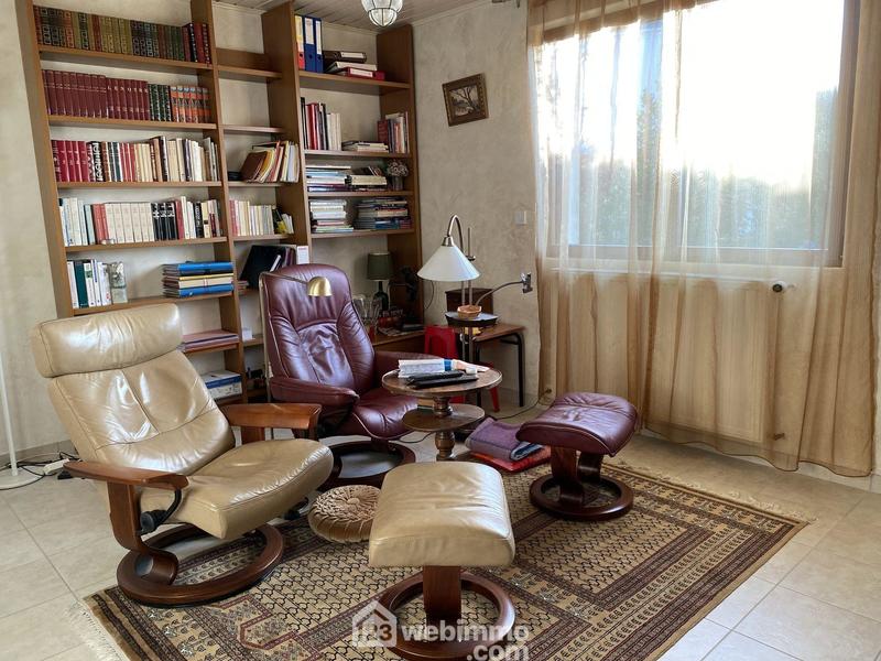 Maison - 202 m² - 7 pièces