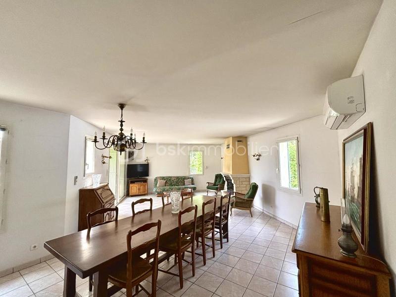 Maison traditionnelle - 150 m² - 5 pièces