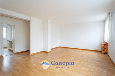 Appartement - 75 m² - 4 pièces