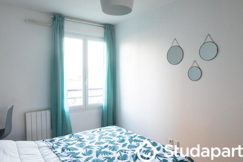 Chambre - 12 m² - 1 pièce