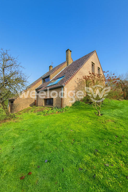 Maison - 123 m² - 8 pièces