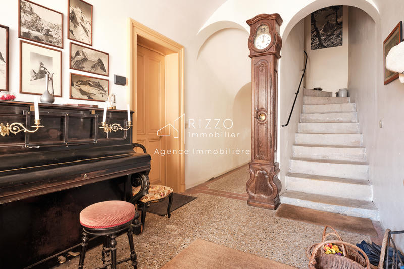 Bastide - 313 m² - 10 pièces