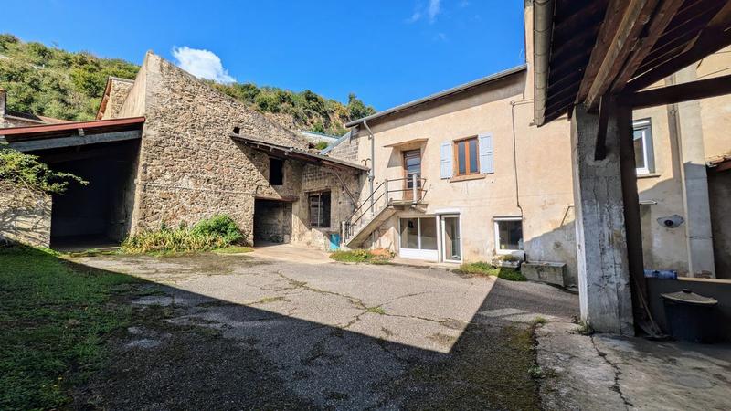 Maison en pierre - 170 m² - 6 pièces