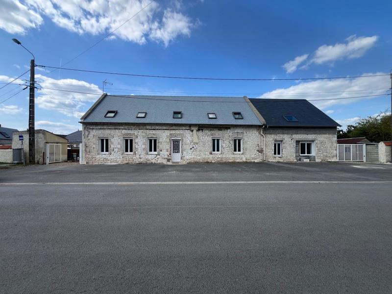 Maison - 287 m² - 8 pièces