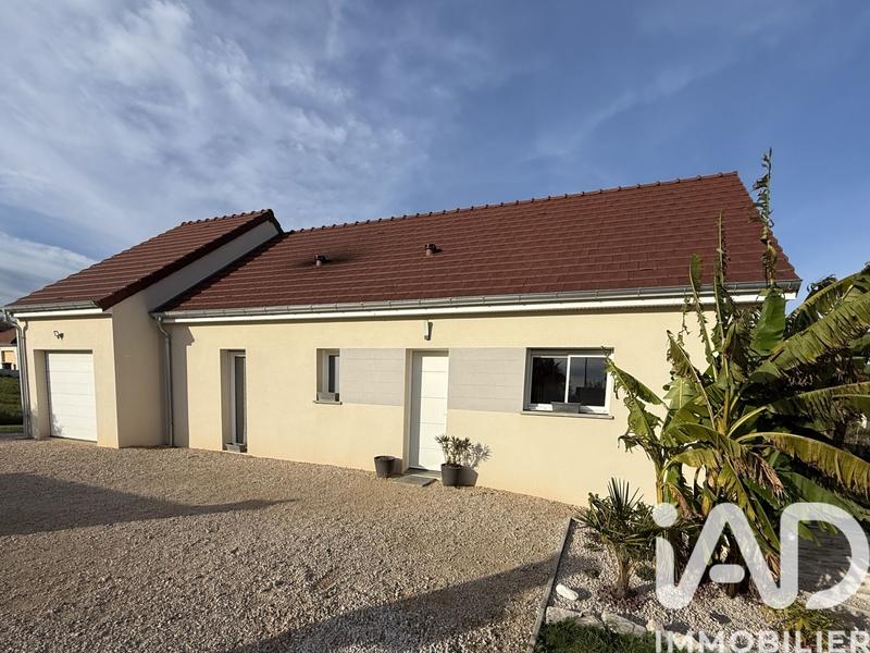 Maison - 110 m² - 5 pièces