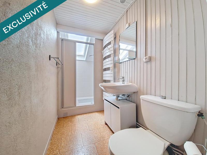 Maison - 220 m² - 7 pièces