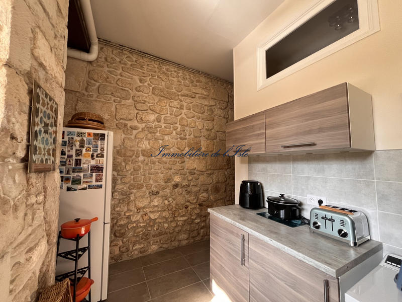 Maison - 239 m² - 7 pièces