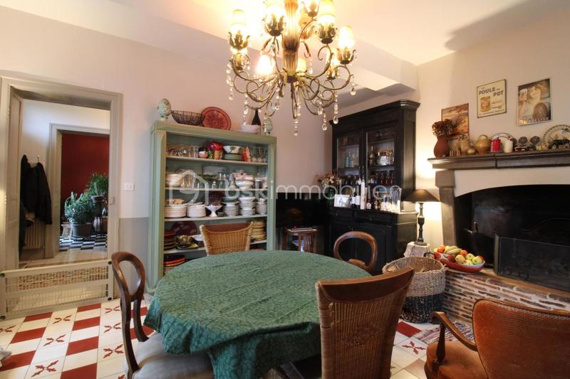 Maison de maîtres - 309 m² - 7 pièces