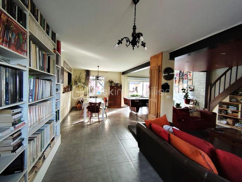 Maison - 206 m² - 6 pièces