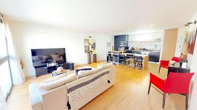 Loft - 67 m² - 3 pièces