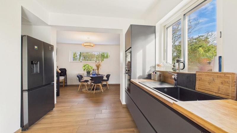 Maison - 150 m² - 7 pièces