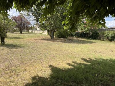 Terrain constructible - 628 m²