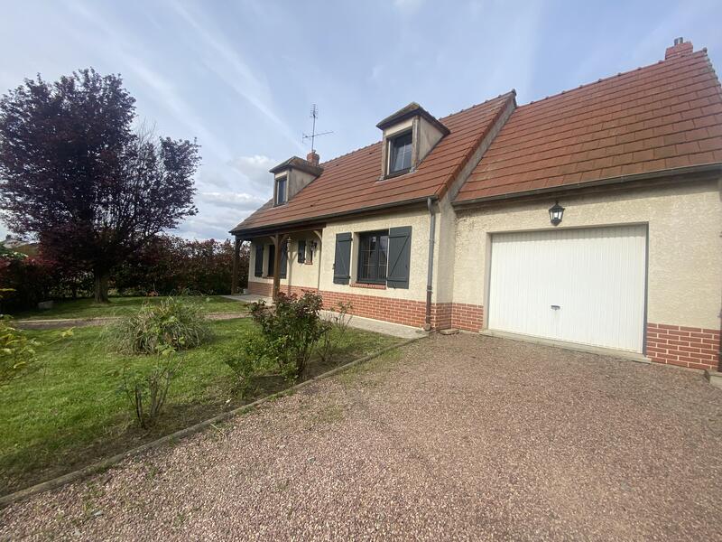 Maison - 90 m² - 4 pièces