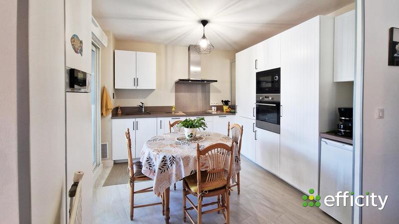 Appartement - 82 m² - 3 pièces