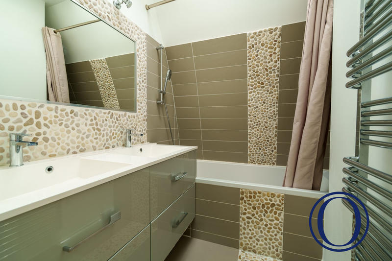 Appartement - 181 m² - 9 pièces