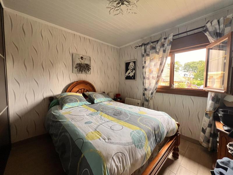 Maison - 90 m² - 5 pièces