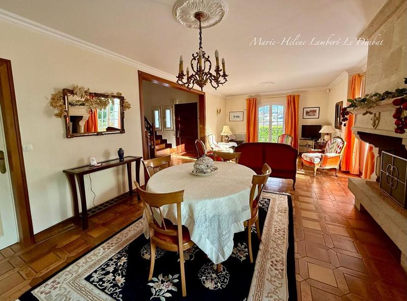 Maison - 170 m² - 7 pièces