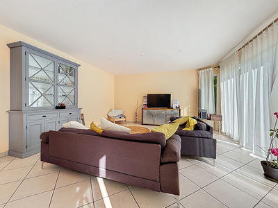 Maison - 175 m² - 8 pièces