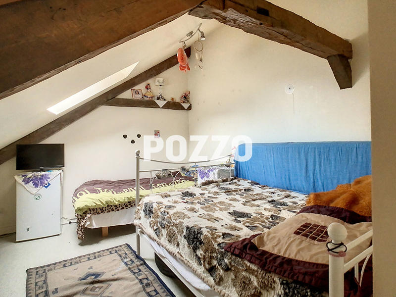 Immeuble - 150 m² - 8 pièces