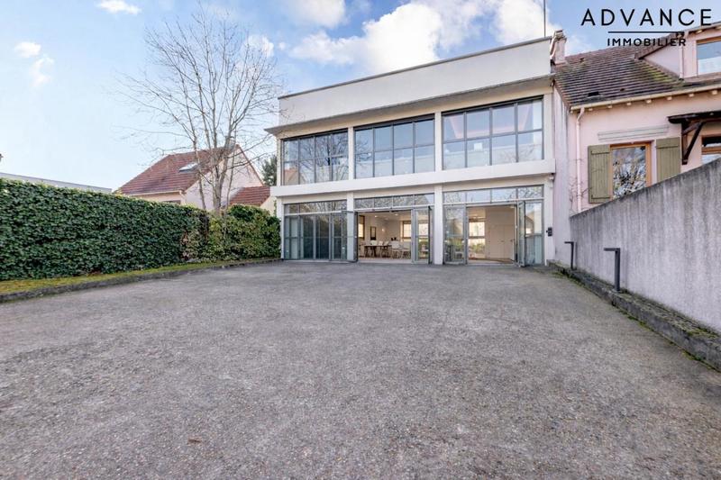 Immeuble - 700 m² - 9 pièces