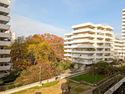 Appartement - 79 m² - 3 pièces