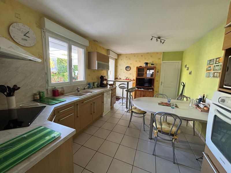 Maison - 199 m² - 9 pièces