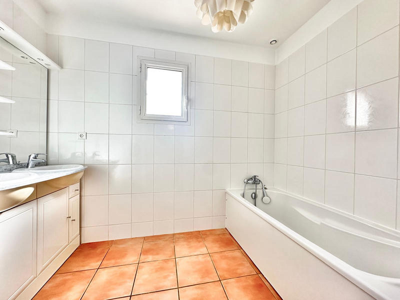 Maison - 166 m² - 5 pièces