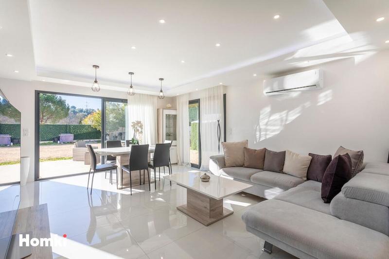 Maison - 120 m² - 6 pièces