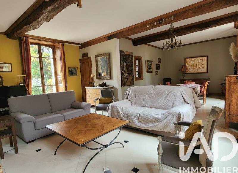 Maison - 300 m² - 9 pièces