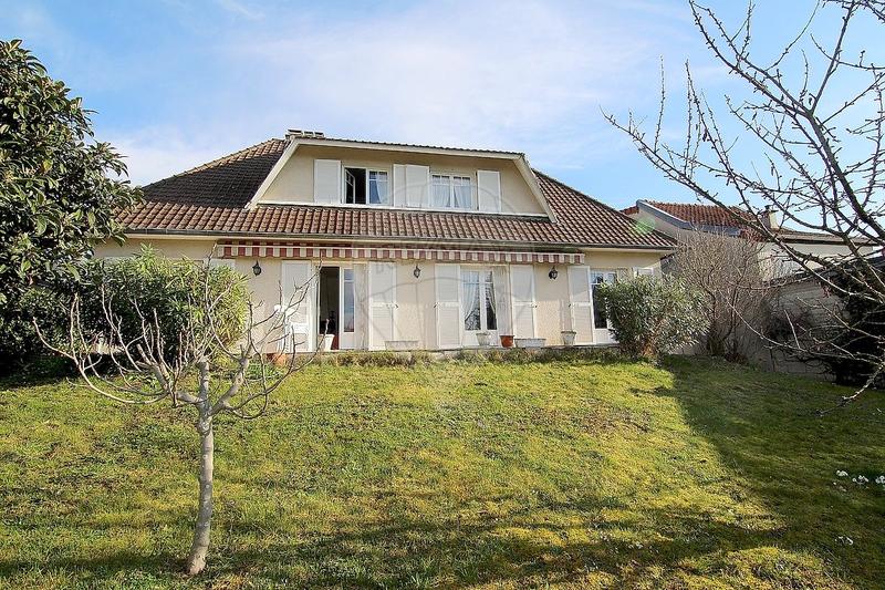 Maison - 137 m² - 6 pièces