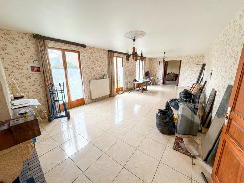 Maison - 185 m² - 8 pièces