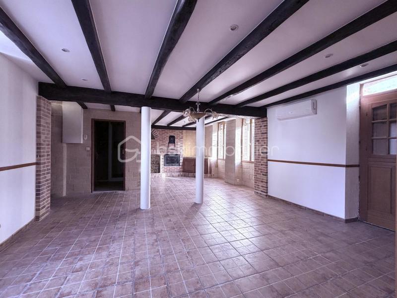 Maison - 205 m² - 7 pièces