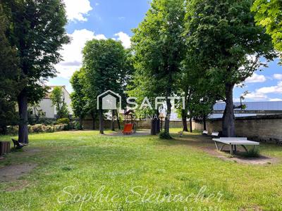 Appartement - 93 m² - 5 pièces