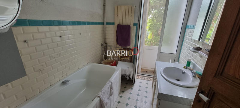 Maison - 308 m² - 13 pièces