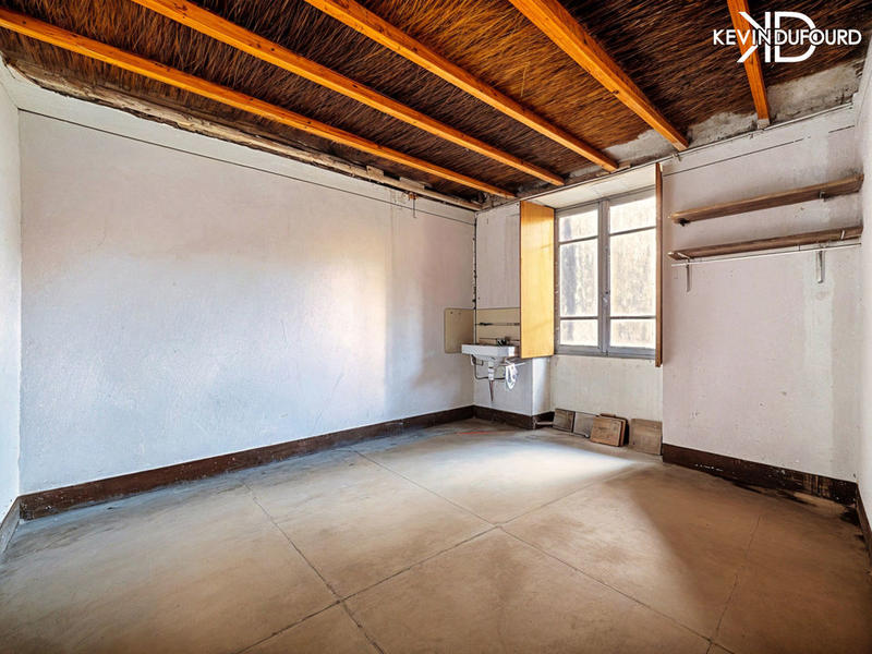 Maison - 300 m² - 10 pièces