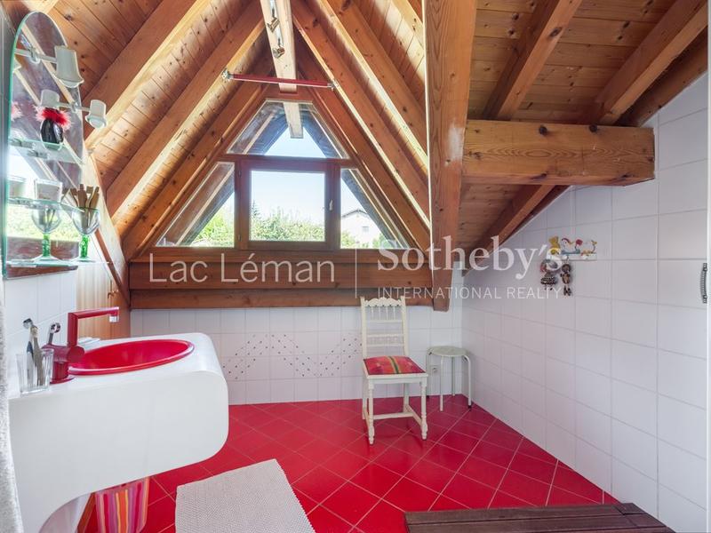 Maison - 286 m² - 7 pièces