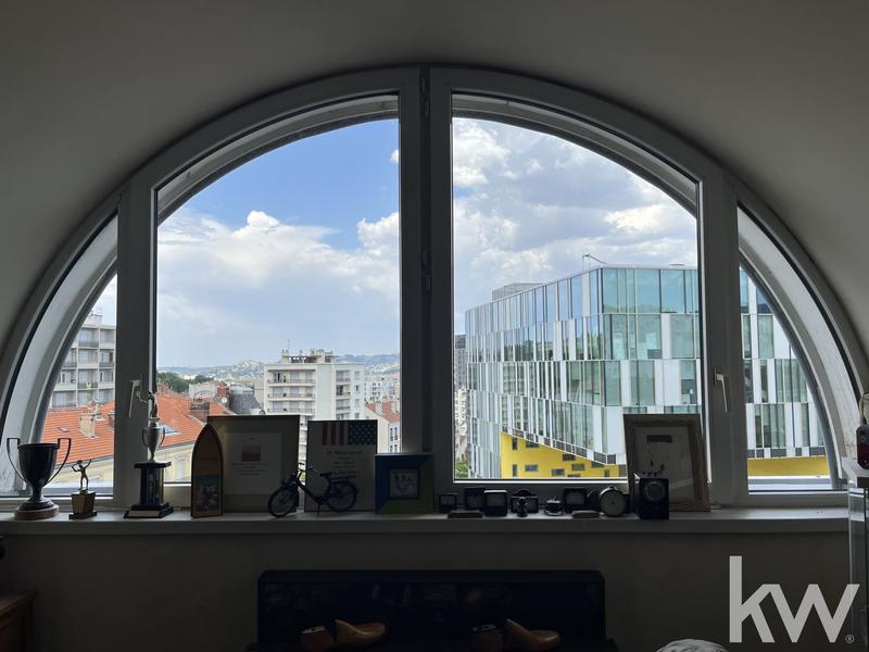 Appartement - 204 m² - 5 pièces