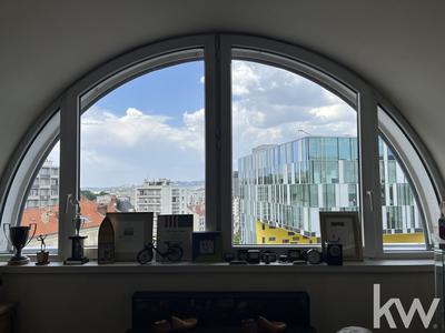 Appartement - 204 m² - 5 pièces