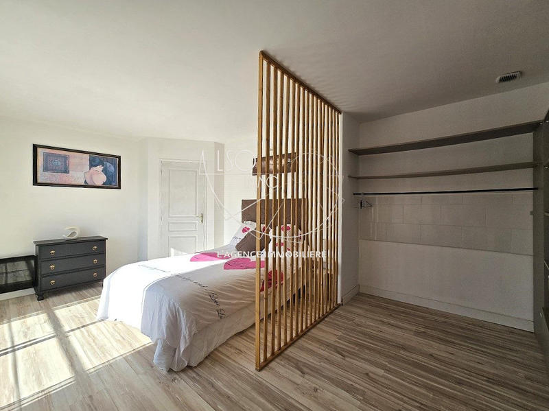 Maison traditionnelle - 110 m² - 5 pièces