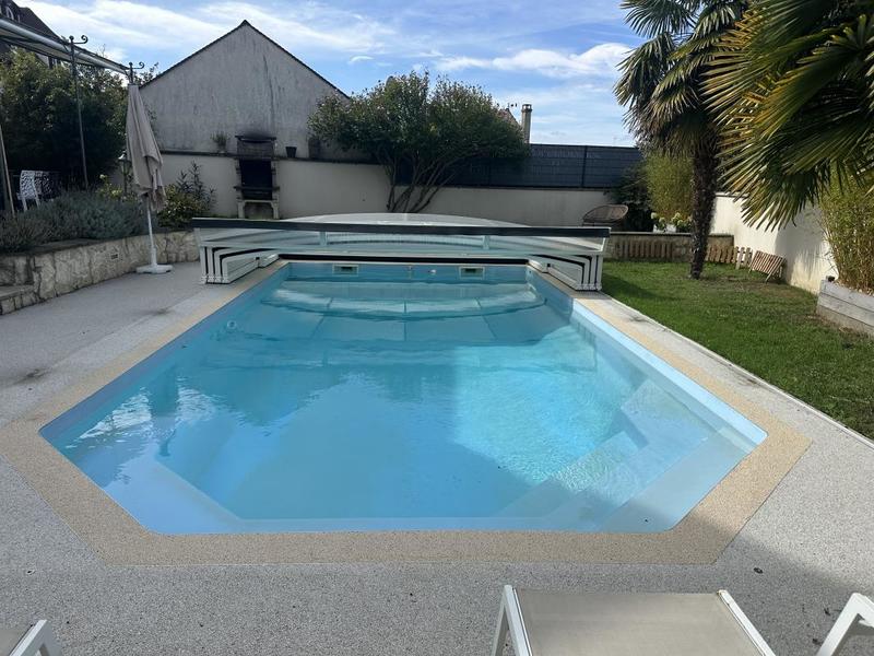 Maison - 190 m² - 8 pièces