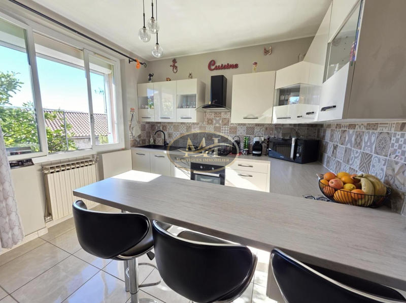 Maison - 120 m² - 4 pièces