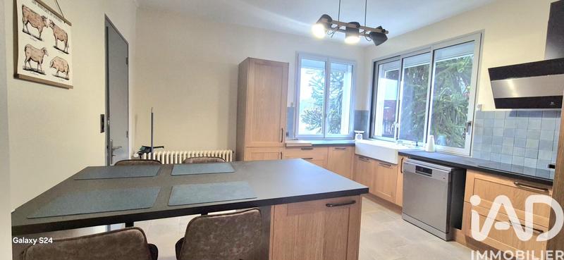 Maison - 104 m² - 4 pièces