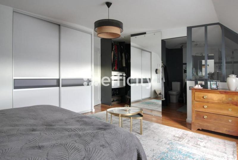 Appartement - 82 m² - 4 pièces