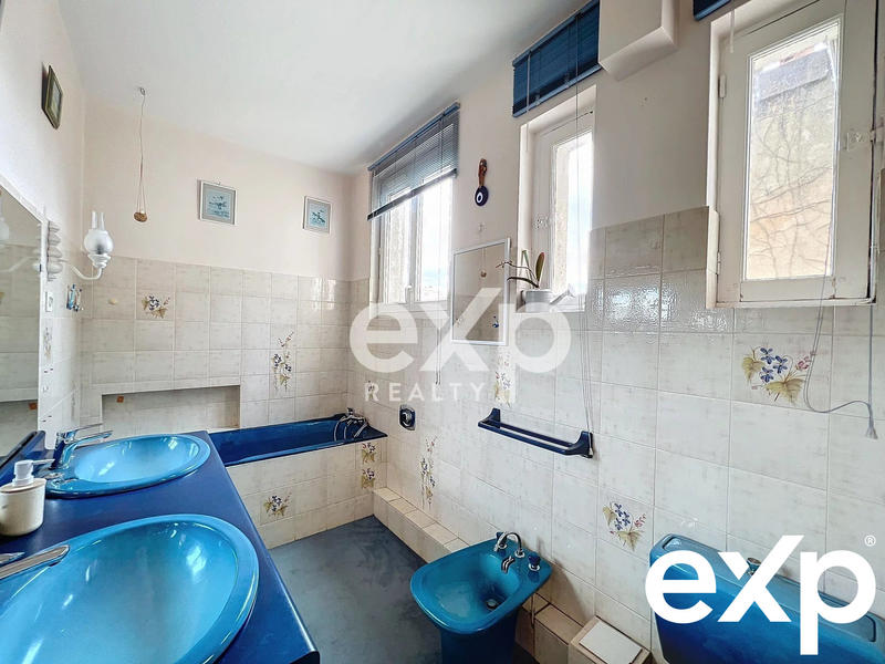 Appartement - 112 m² - 4 pièces