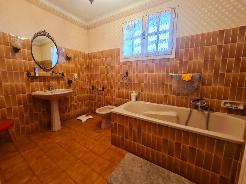 Maison - 171 m² - 7 pièces