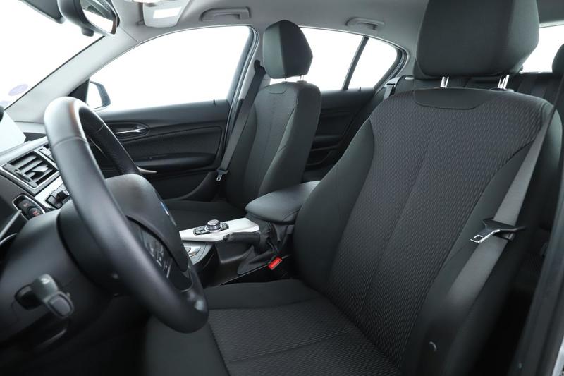 Bmw Série 1 118i Executive Bva8 5p 136 ch