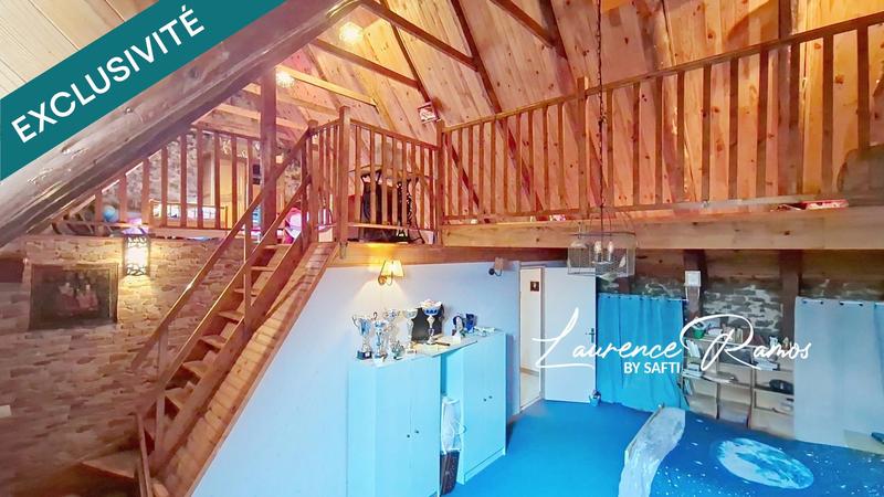 Maison - 228 m² - 6 pièces