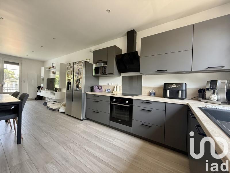 Maison - 93 m² - 4 pièces