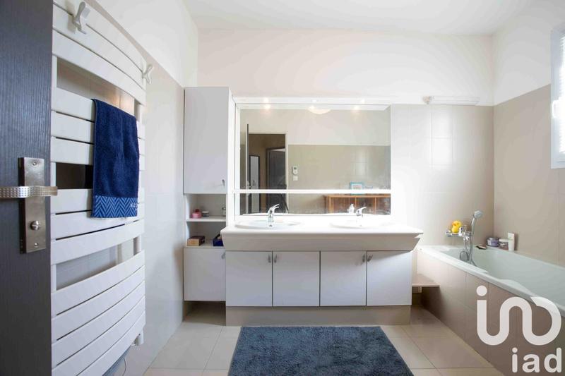 Maison - 130 m² - 4 pièces