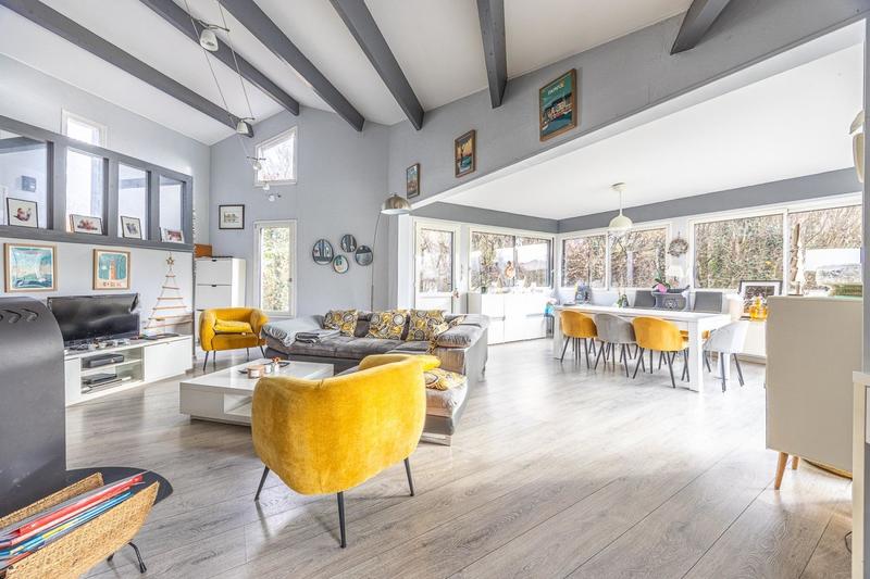 Maison - 143 m² - 5 pièces